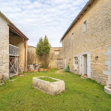 Pensionat Demeure De Charme Garesche 3*