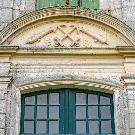 Demeure De Charme Garesché 3*